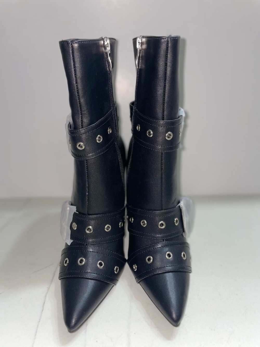 PrettyLittleThing Black & Silver Buckled Pointed Toe Stiletto Heels Women Size 7